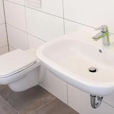 Meisterhaus * グラウハウ